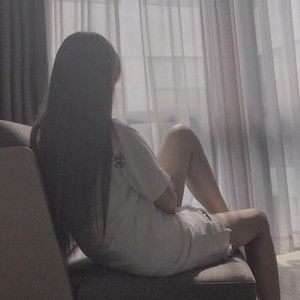 Meet your Posher, Hayley